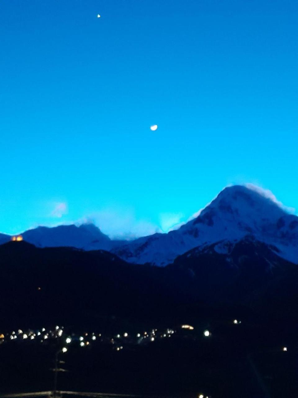 Emotion Kazbegi 아파트 객실 사진