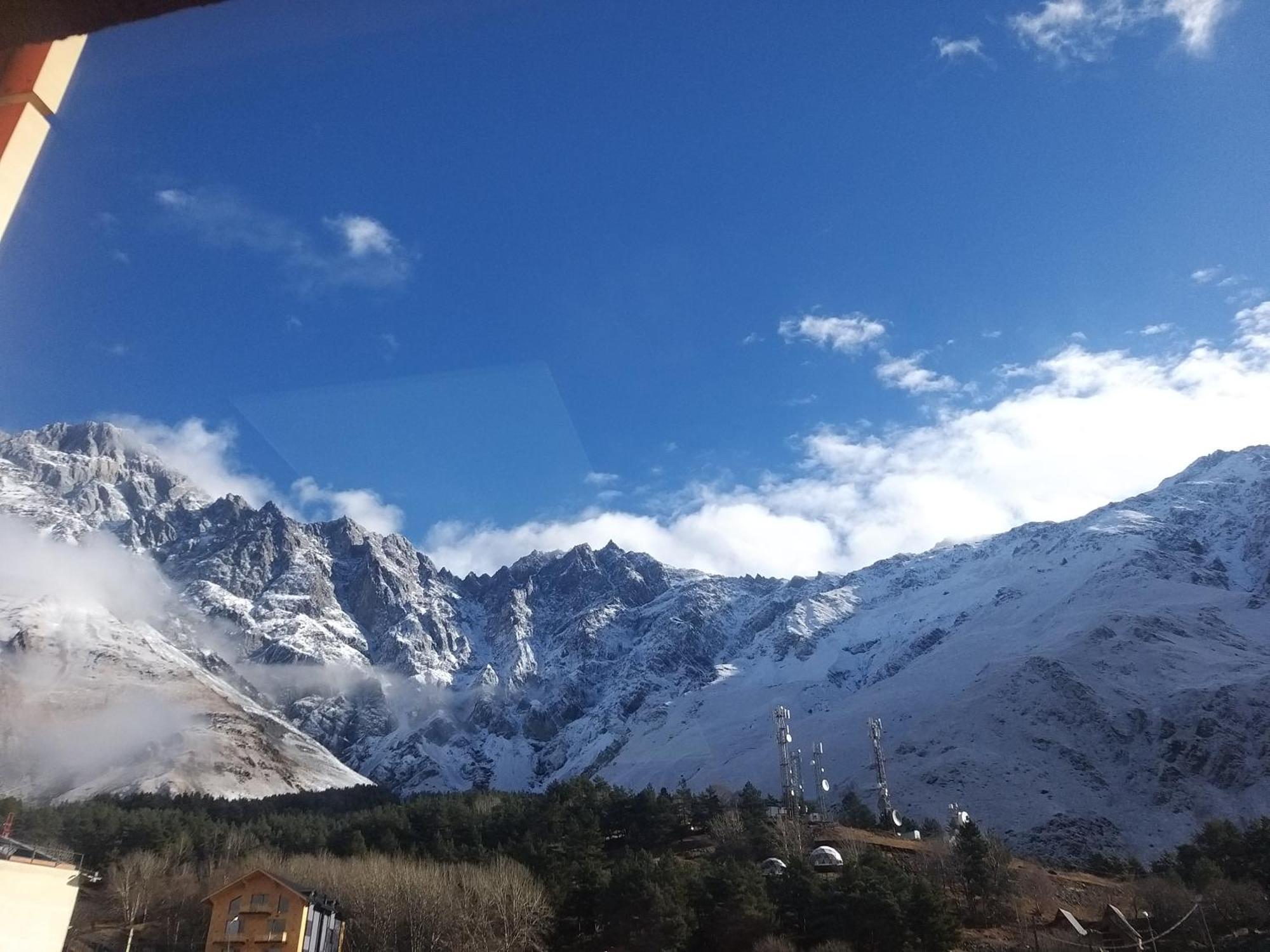 Emotion Kazbegi 아파트 객실 사진